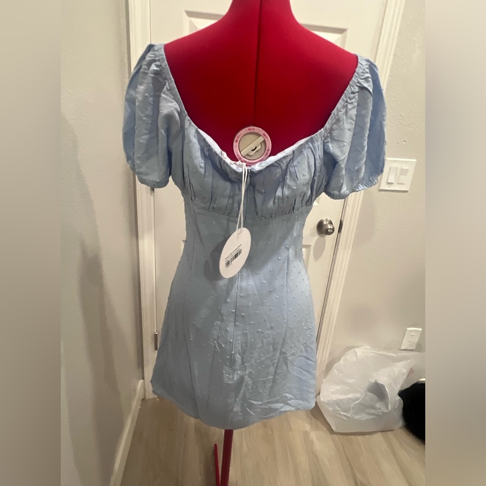 Light Blue Puff Sleeve Tie-Front Summer Dress - Picture 9 of 16